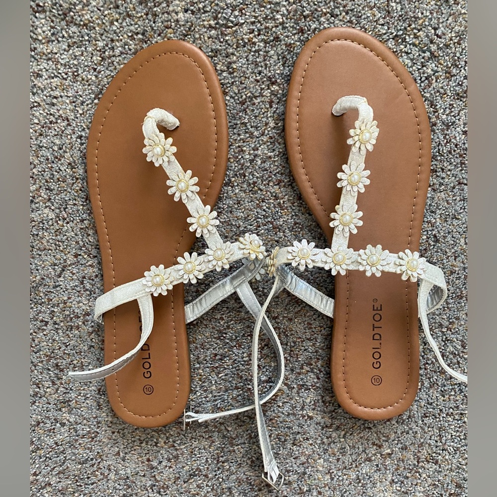 Brand New Goldtoe Sandals